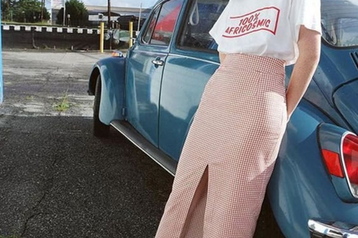 Você conhece a história da saia midi?