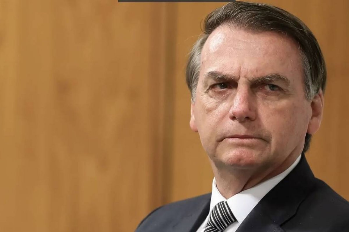 Veja quem são os deputados favoráveis à mudança na Lei da Ficha Limpa que pode beneficiar Bolsonaro