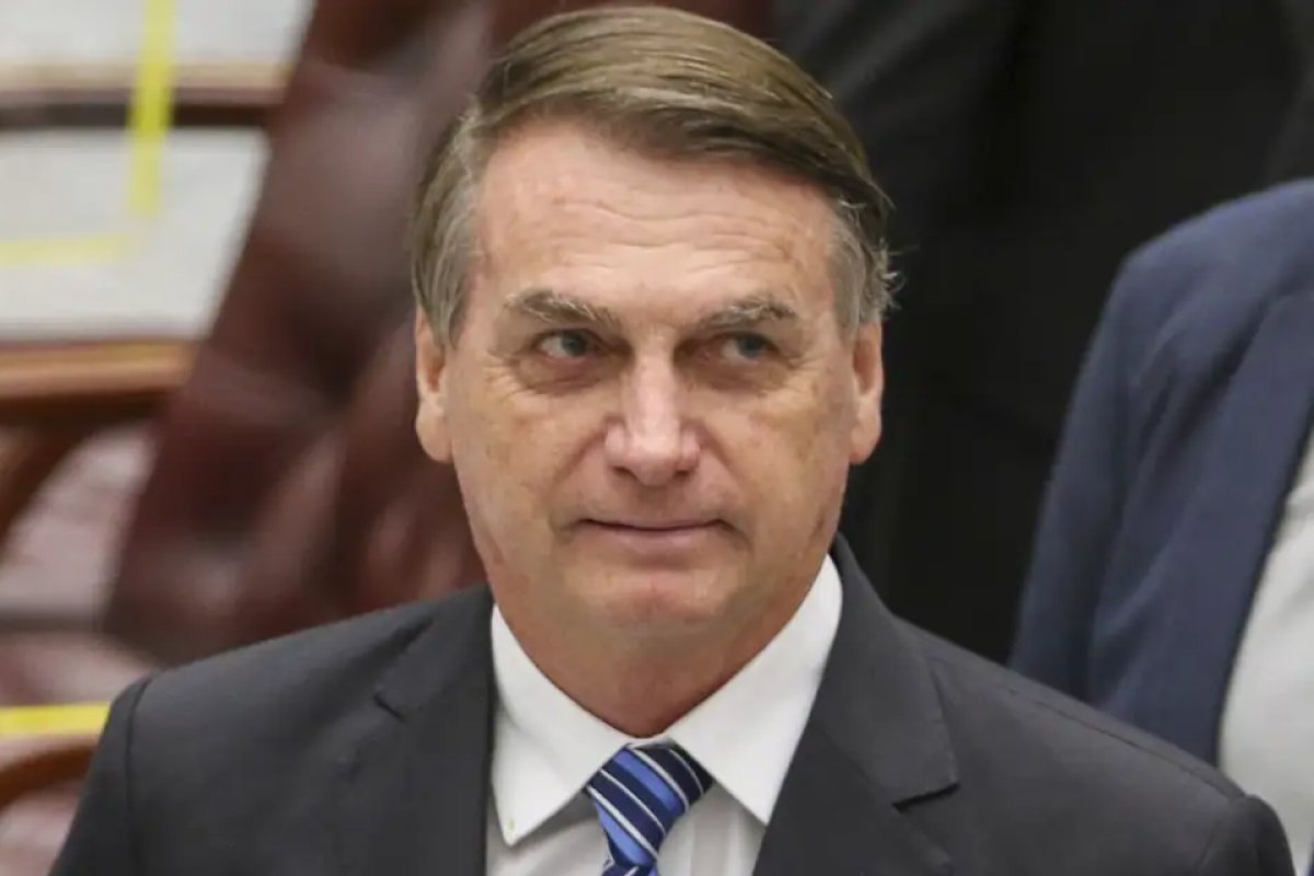 Bolsonaro exalta Hugo Motta e diz que anistia do 8/1 não é política, mas humanitária