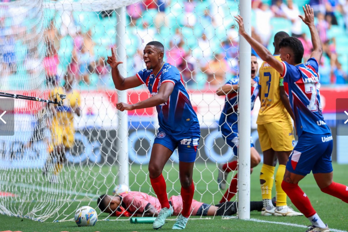 Bahia passa por cima do Colo-Colo na Fonte Nova e sobe para vice-liderança do Baiano