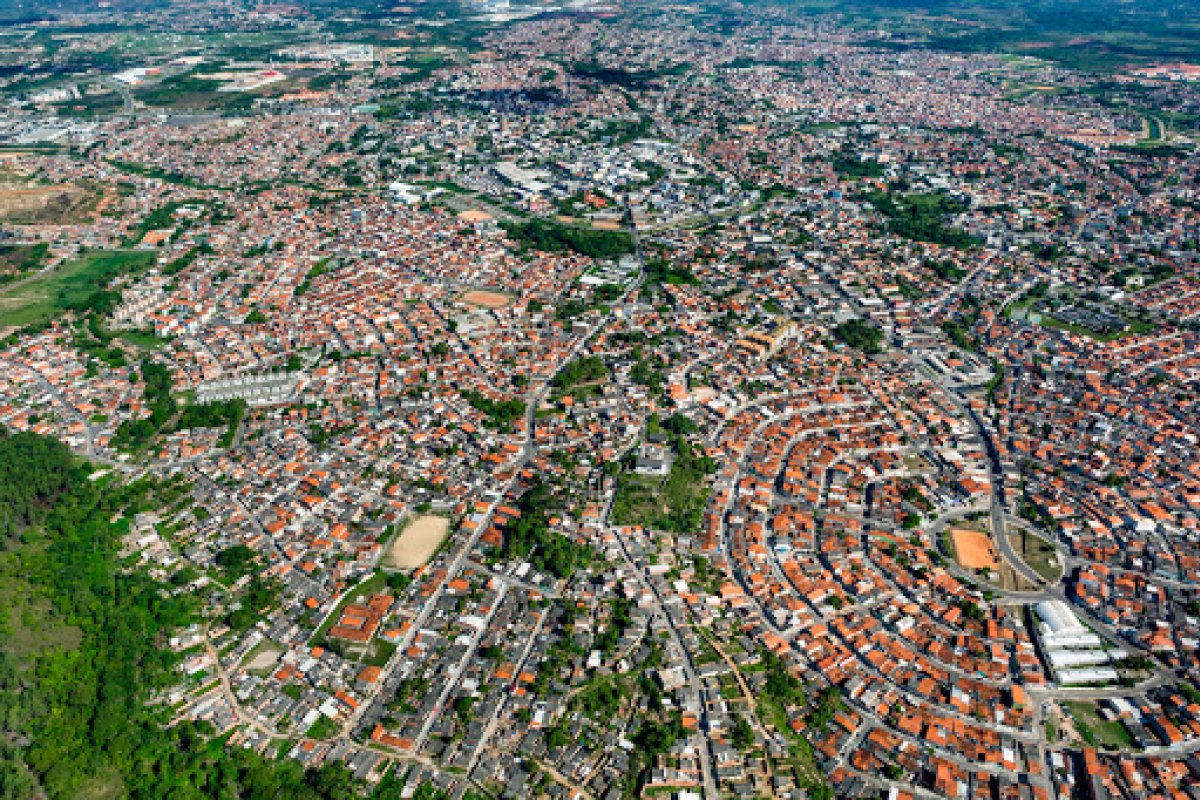 PM é baleado por dupla em moto em Camaçari