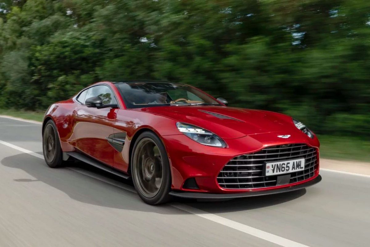 Aston Martin Vanquish já está no Brasil por cerca de R$ 5,6 milhões 