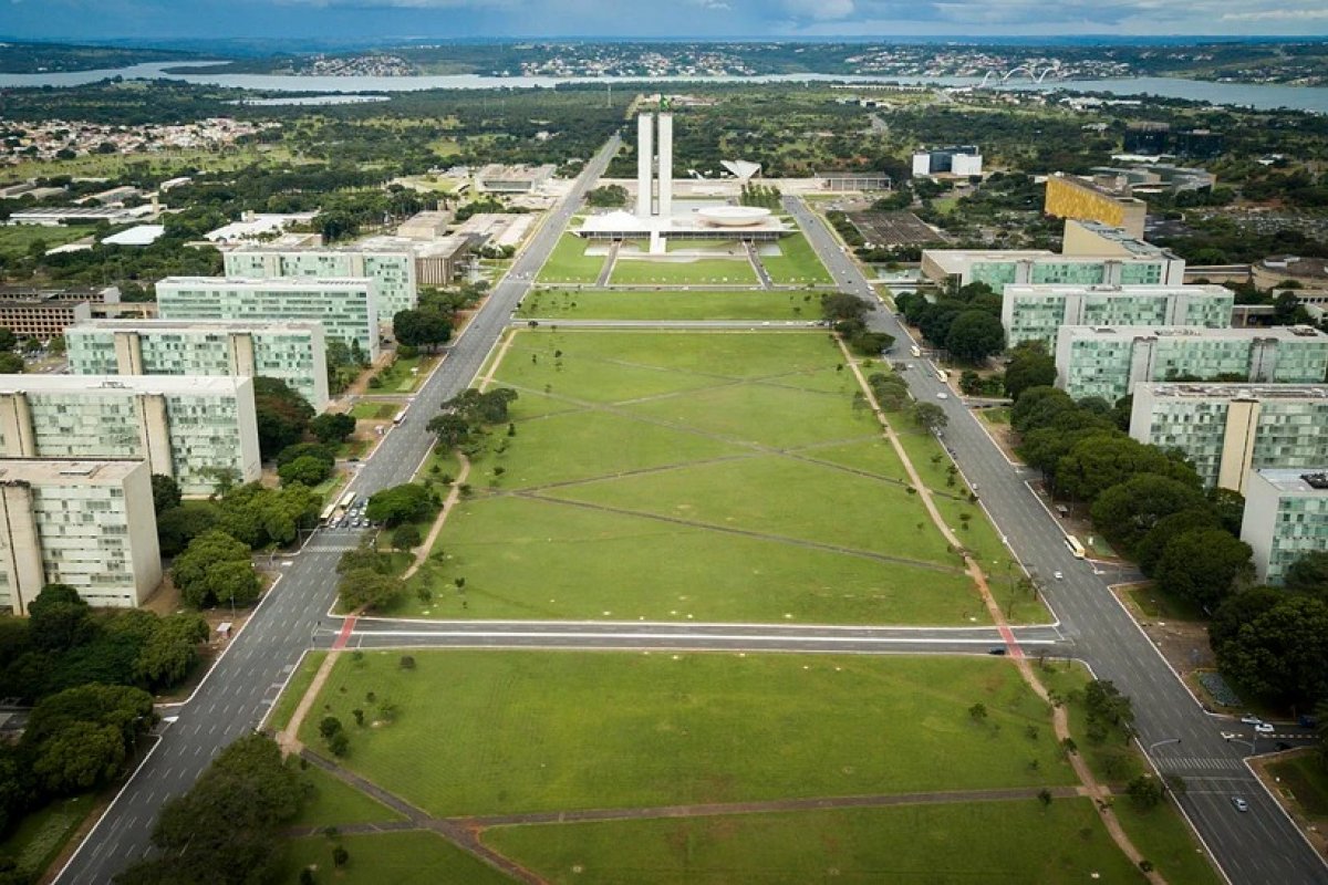 Disputas no PT acirram em meio à articulação para reforma ministerial, eleição interna e risco de perda de espaço na Esplanada 