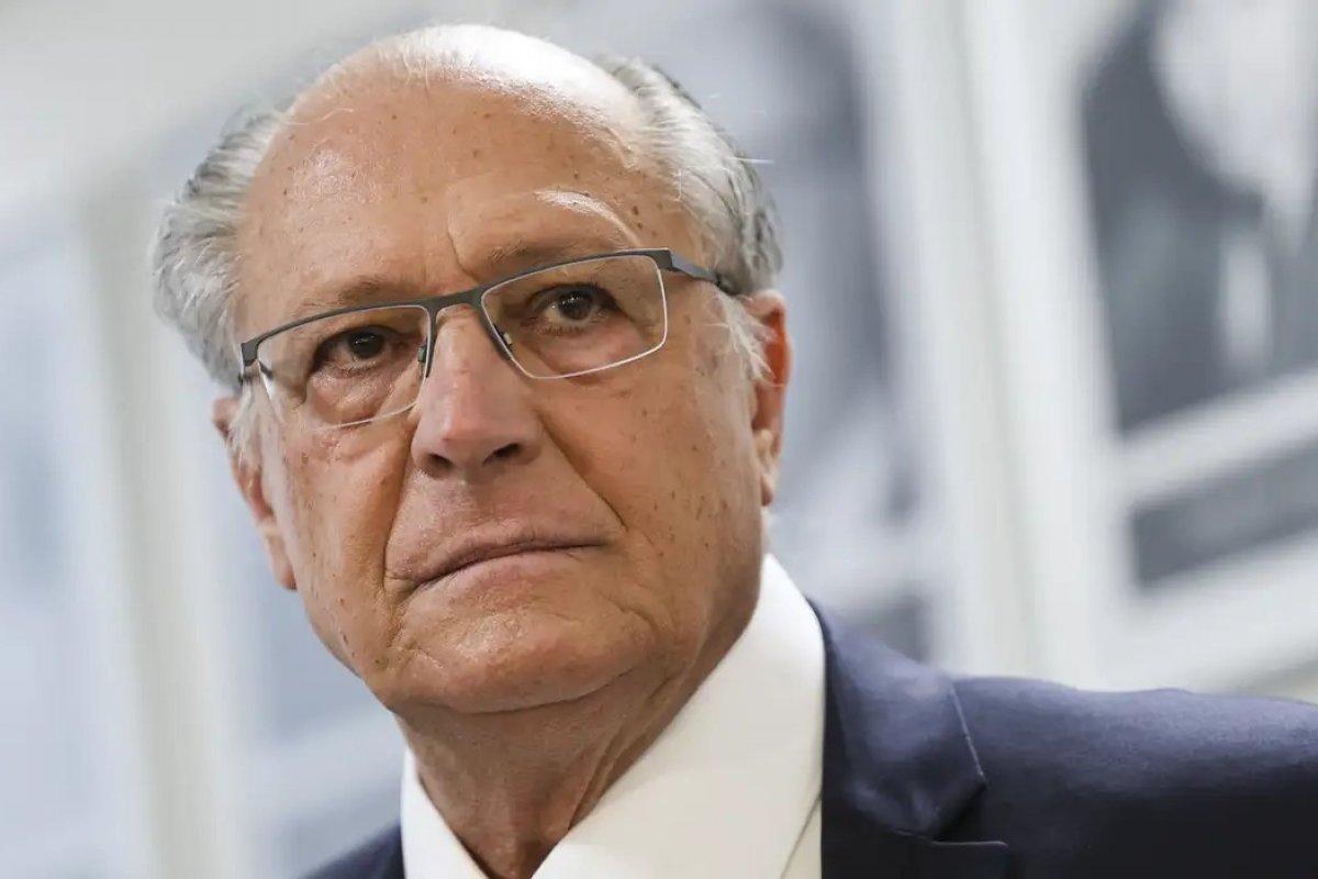 Alckmin defende 'diálogo' com EUA sobre taxação do aço e sugere negociação de cotas para exportação