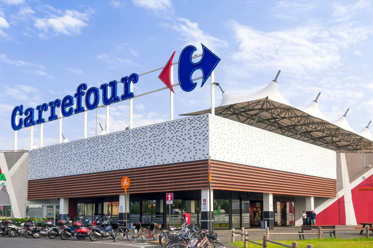 Carrefour comunica que fechará capital no Brasil, e ações disparam