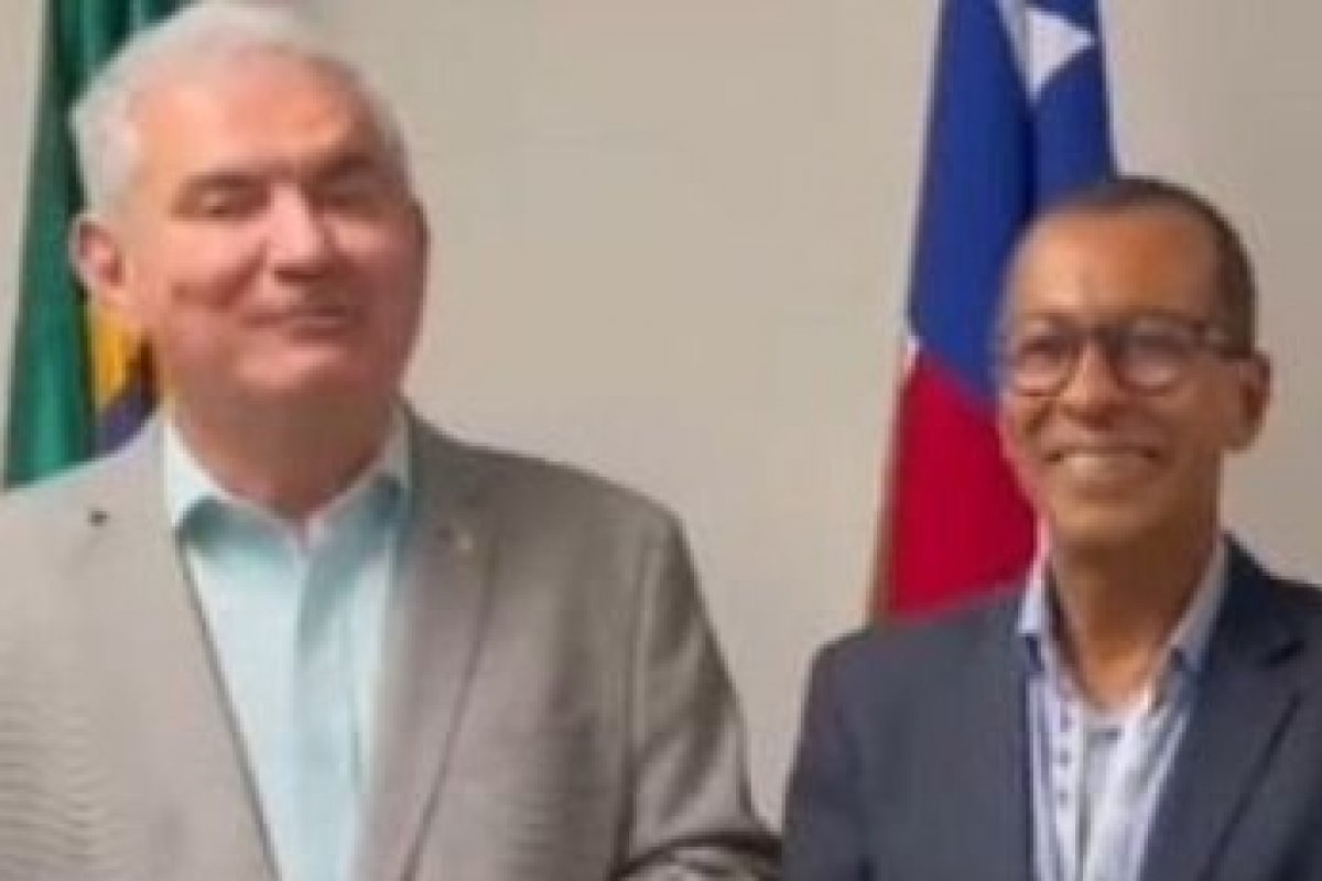 Encontro entre Angelo Coronel e prefeito de Santo Antônio de Jesus gera negativa do PSD Bahia; entenda