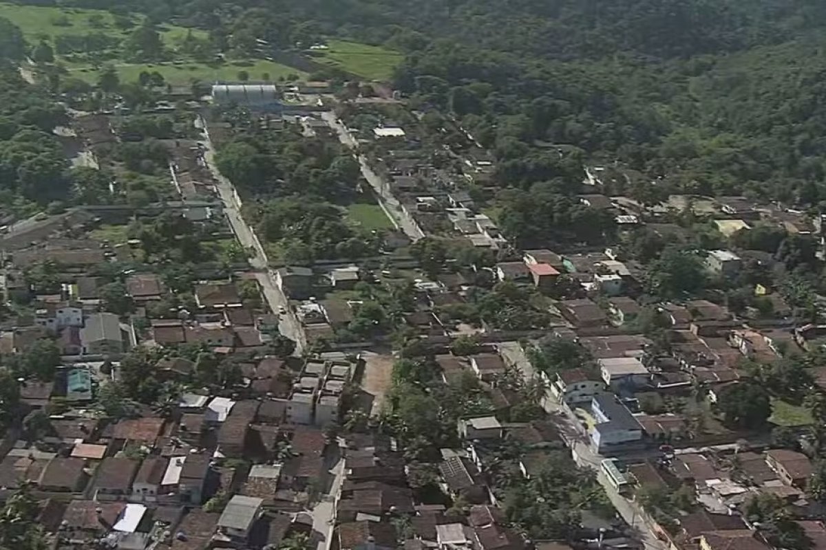 Seis homens da mesma família são encontrados mortos dentro de casa no Grande Recife 