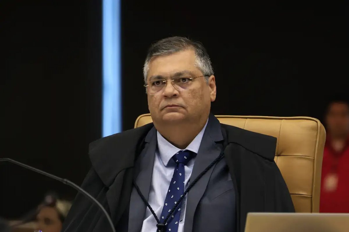 Dino determina que CGU audite R$ 469 milhões de emendas sem plano de trabalho