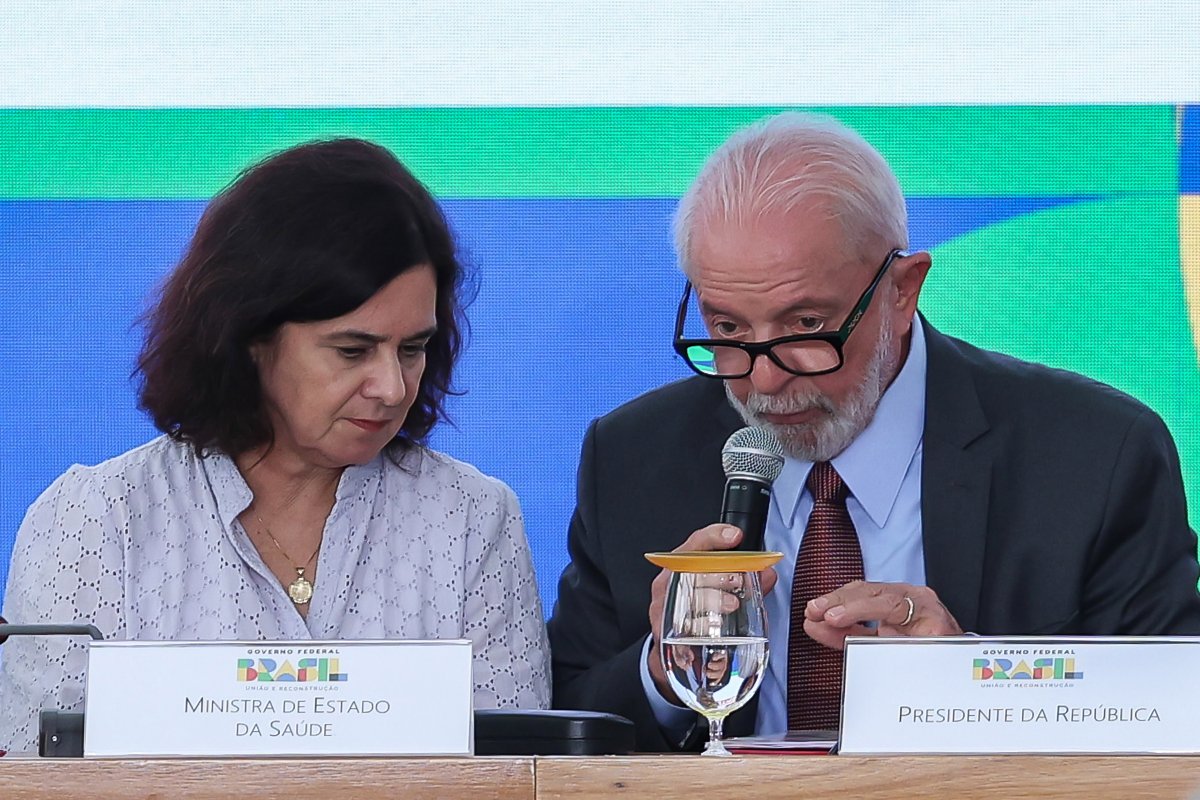 Lula decide substituir Nísia, e Padilha é o favorito para a Saúde