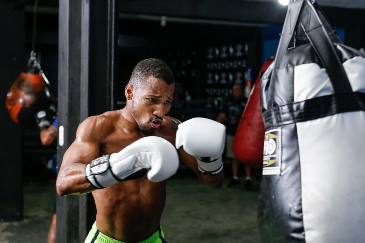 Valente desde a infância, Robson Conceição colhe os frutos do estrelato no boxe