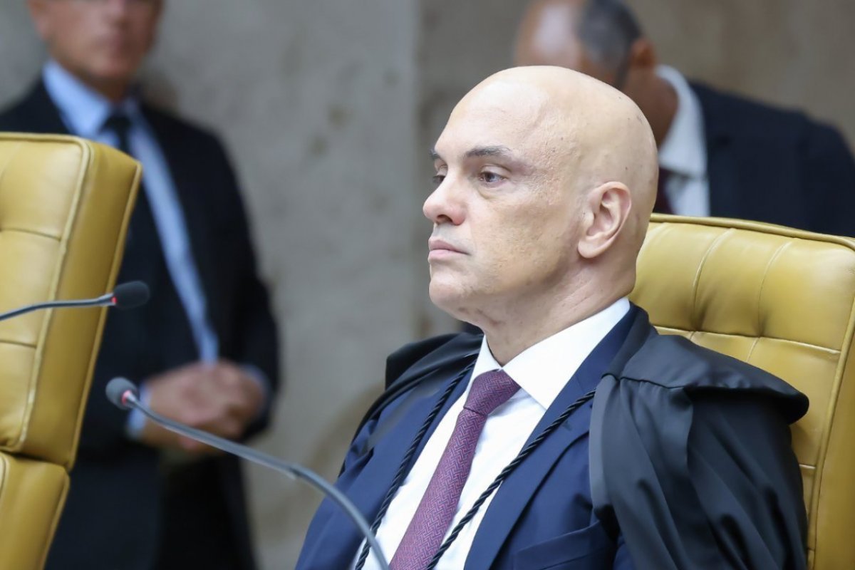 Moraes determina bloqueio da rede social Rumble no Brasil