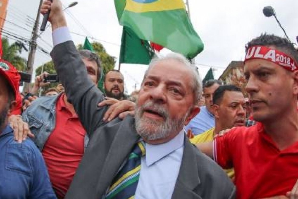 PT vai comemorar 40 anos de história com dificuldade para se renovar