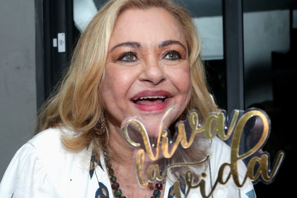 Bernadete Simonelli comemora aniversário no Rio de Janeiro!