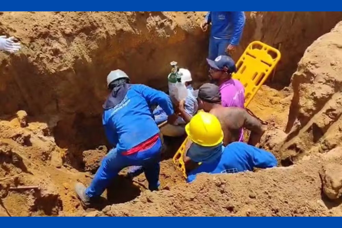 Operários ficam soterrados em obra na RMS e são socorridos por colegas de trabalho