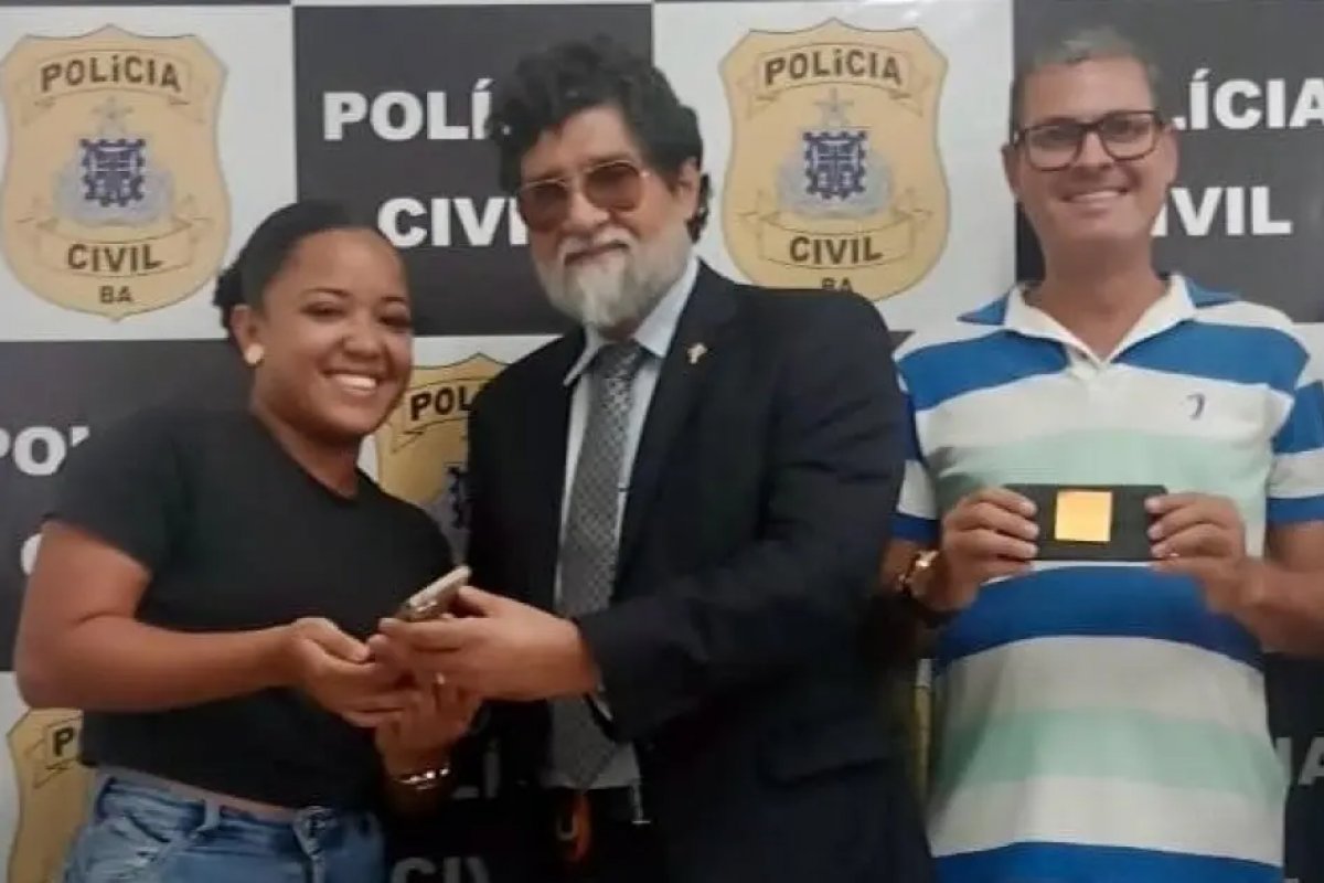 Polícia Civil entrega a proprietários 41 celulares furtados na RMS