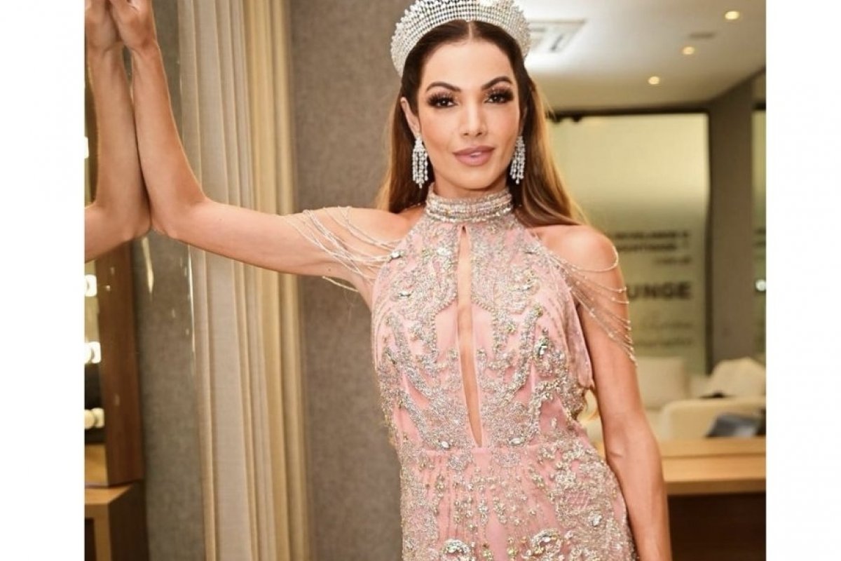 Patrícia Poeta se inspira em Wicked para o bloco Gueri Gueri em São Paulo!