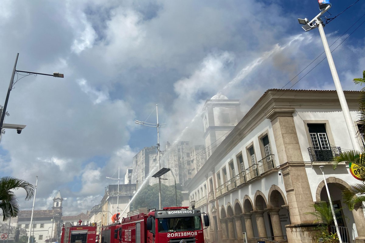 Corpo de Bombeiros divulga detalhes sobre o incêndio na Câmara Municipal de Salvador