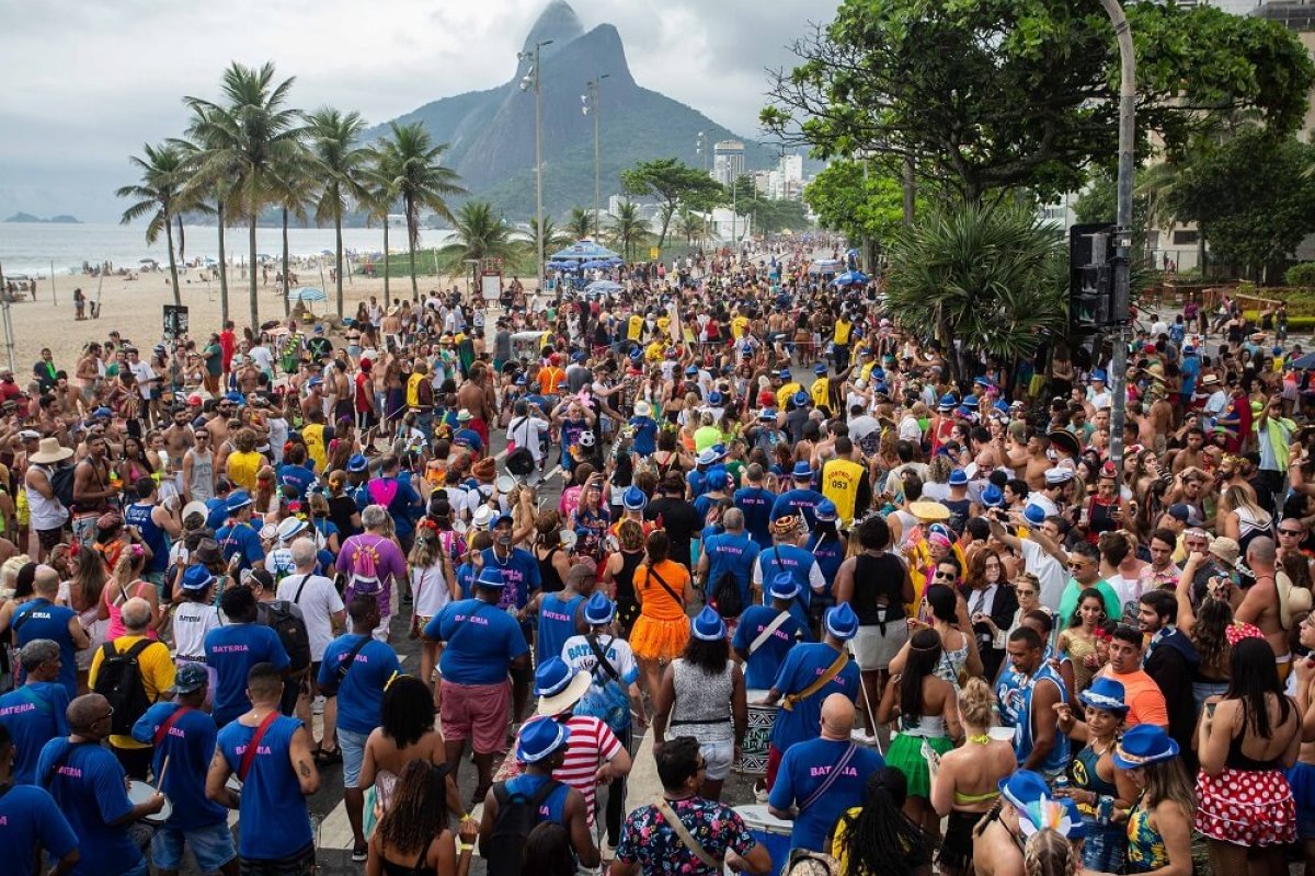 Carnaval do Rio terá 'pulseira virtual' para localizar crianças e adolescentes perdidas