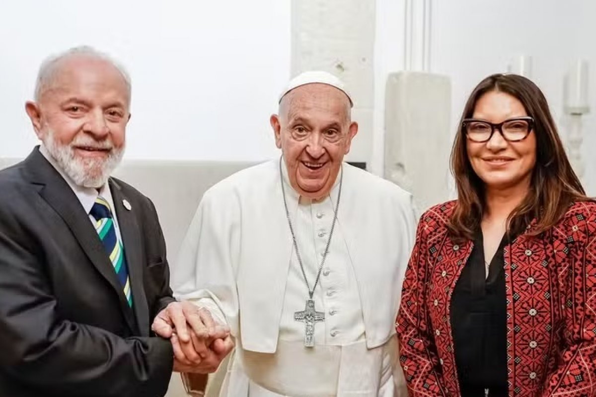 Lula agenda missa no Palácio da Alvorada pela saúde do papa Francisco