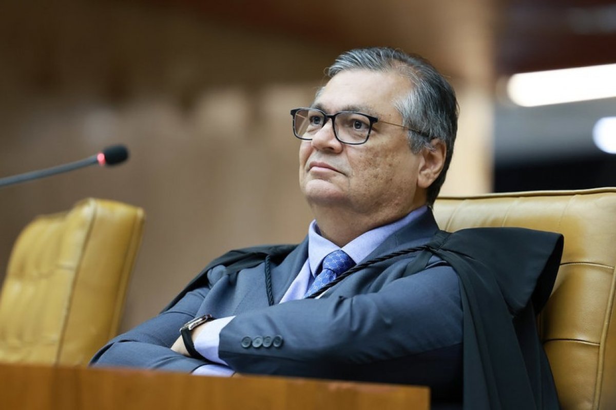 Dino aprova projeto do Congresso para transparência, porém liberação de emendas suspensas ainda irá precisar de aval do plenário do STF