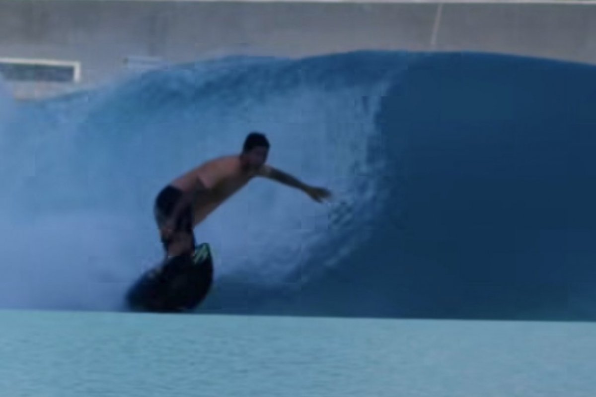 Veja vídeo: Primeira piscina de onda de São Paulo recebe surfistas brasileiros!