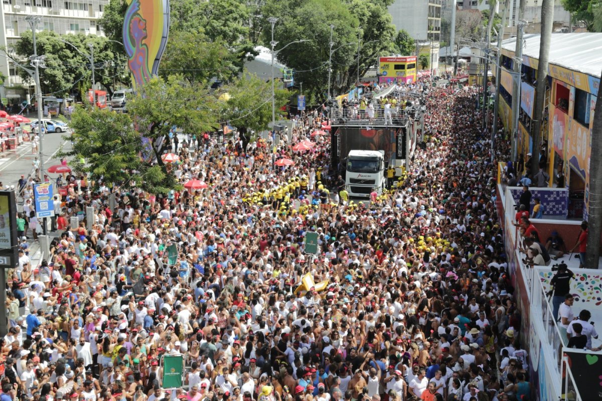 Acidentes de trânsito com vítimas caem 72% no segundo dia do Carnaval de Salvador