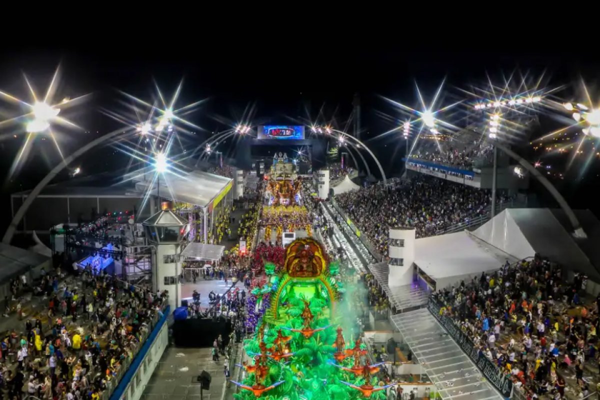 Segunda noite de Carnaval terá confronto de campeãs em SP neste sábado (1º)