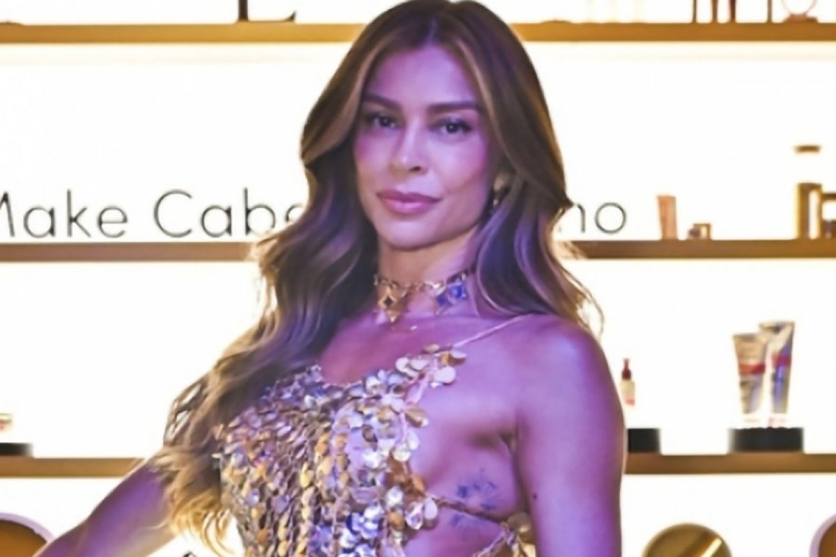 Grazi Massafera brilha na Sapucaí e rouba a cena com produção ousada!