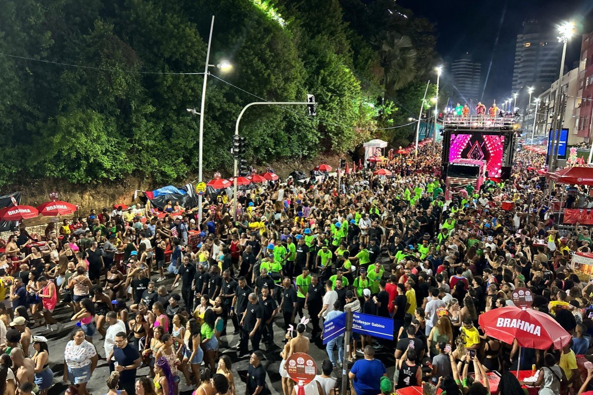 Policial militar aposentado é preso após atirar em quatro pessoas em circuito do Carnaval de Salvador