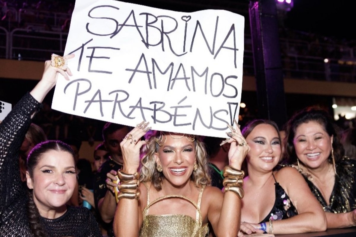 Ju Ferraz e Lore Improta homenageiam Sabrina Sato!