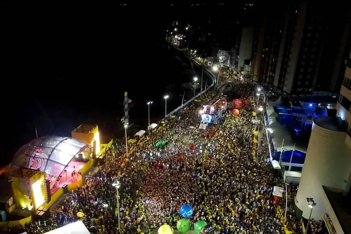 Turistas passam a prolongar estadia na Bahia após carnaval