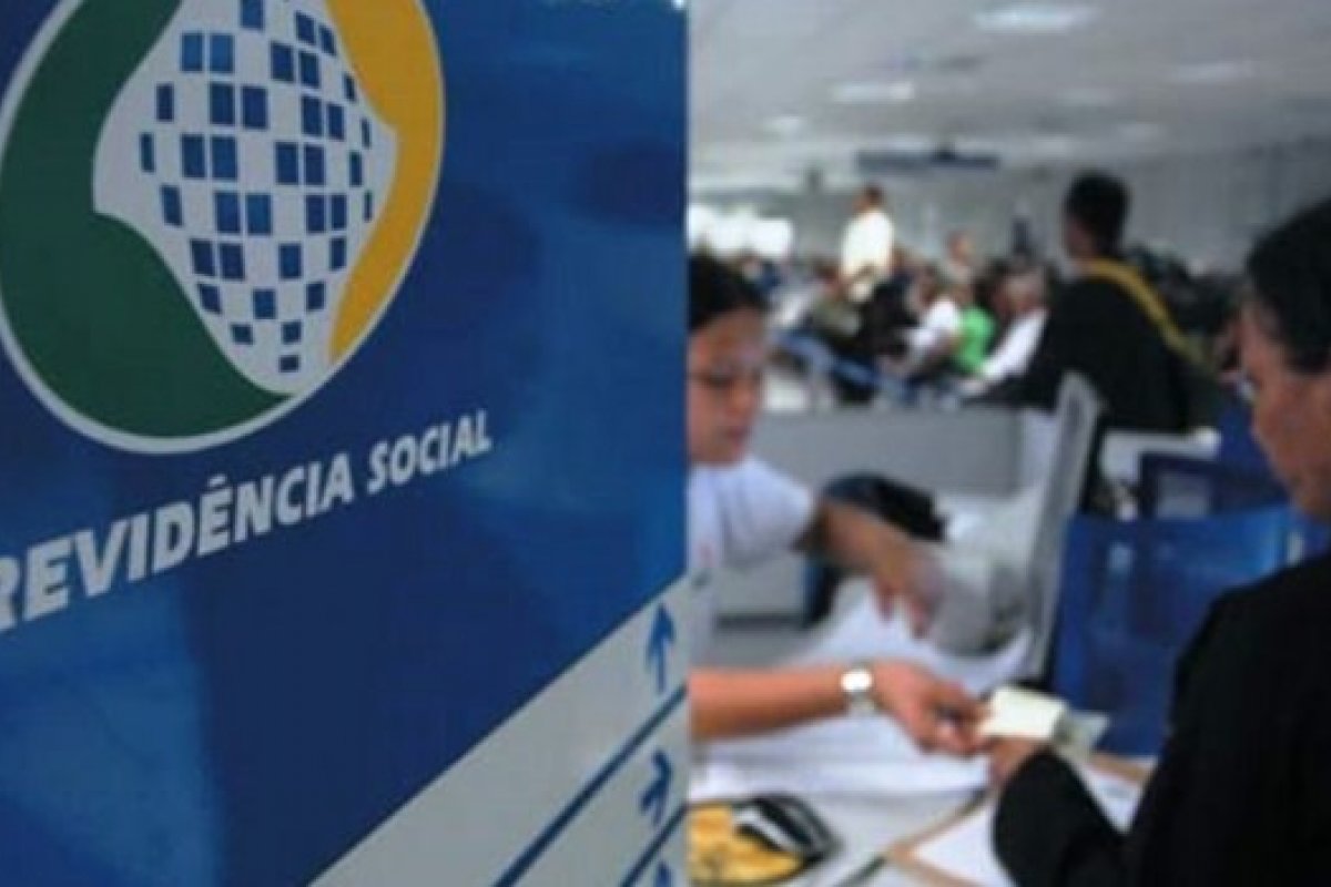 INSS conta com atendimentos 75 vezes inferior ao de aposentadorias do Executivo Federal
