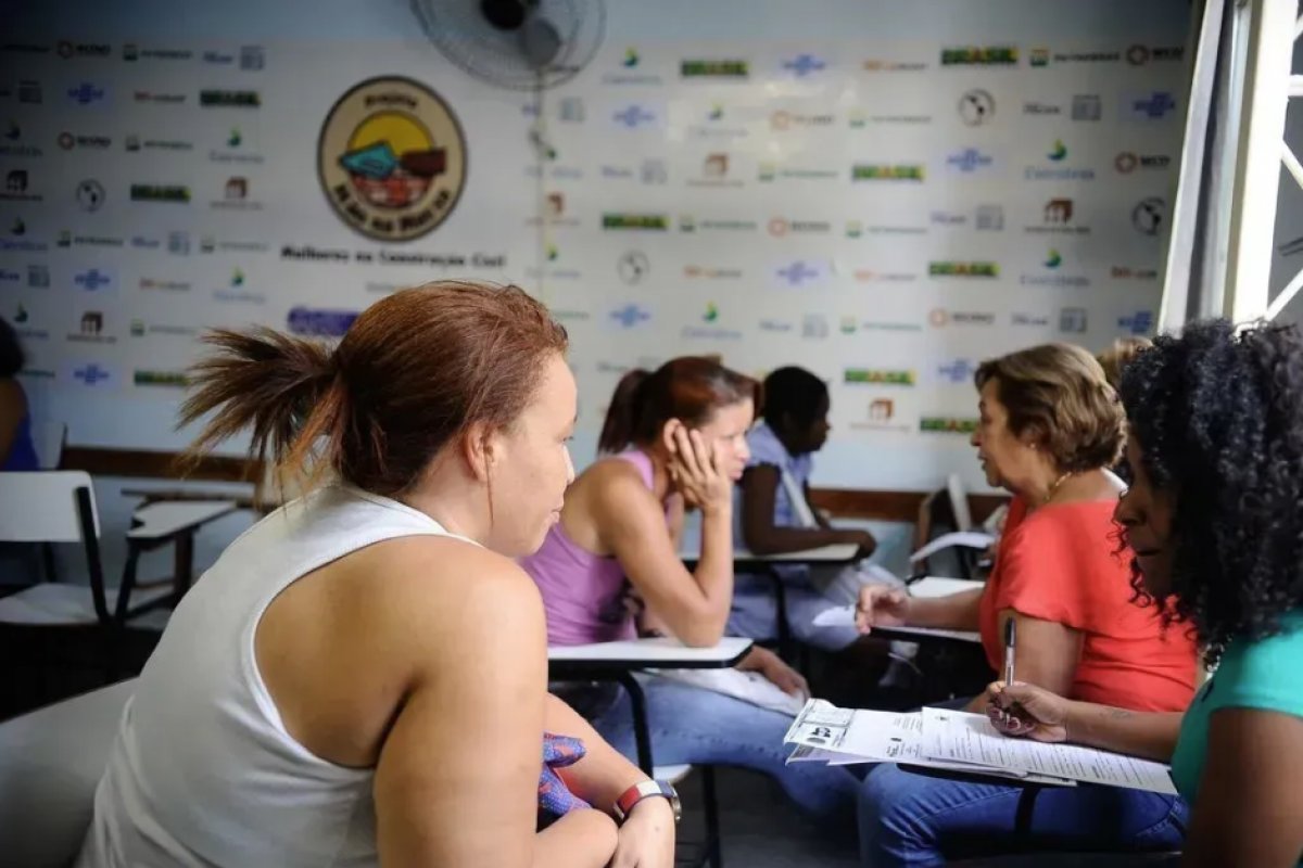 Governo Federal divulga atualização cadastral de 6,4 mi de famílias no CadÚnico