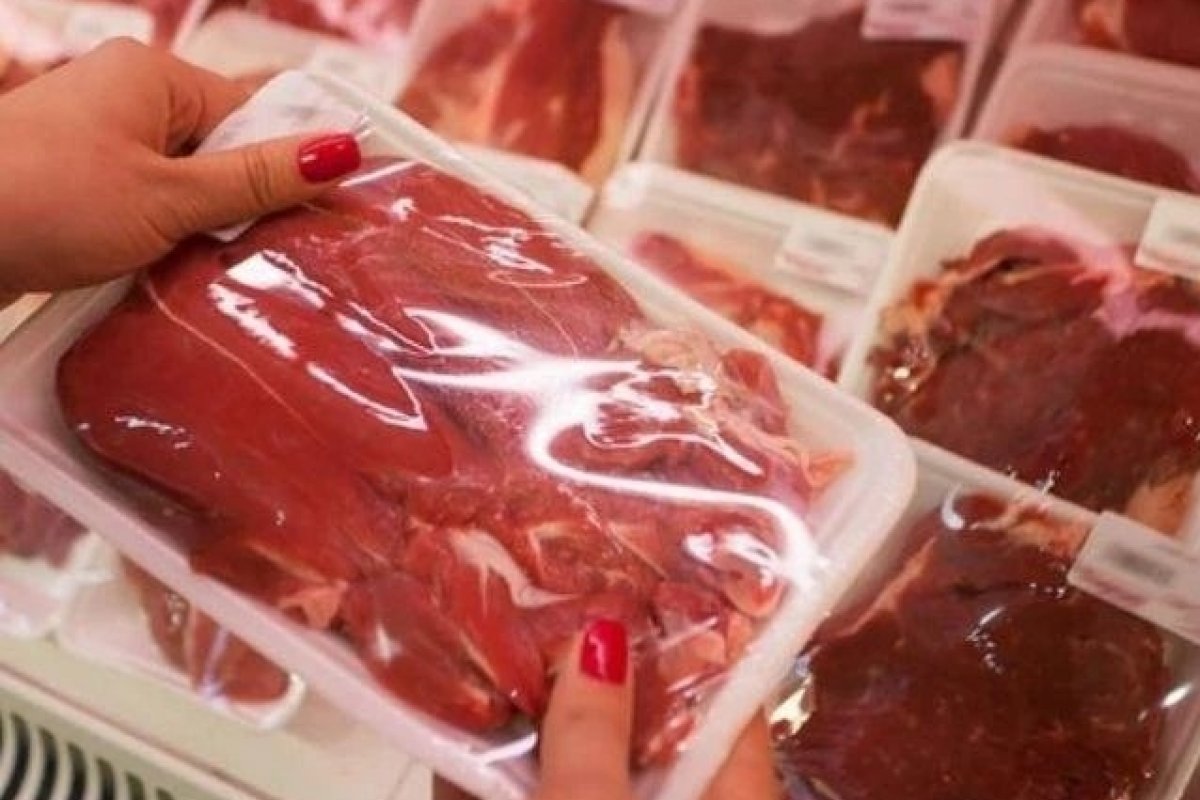 Governo anuncia medidas para zerar taxas de importação de alimentos; café e carne estão na lista