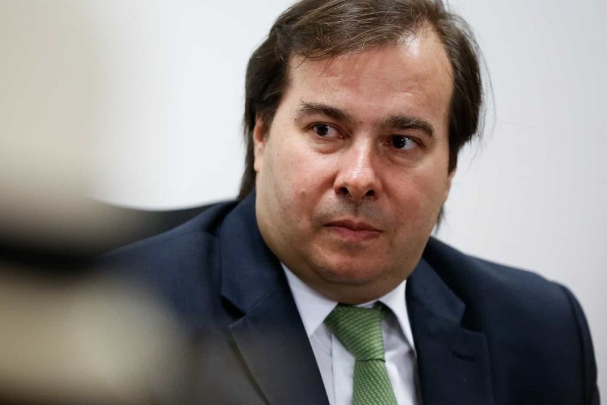 Nada de folga: Bolsonaro e Maia se reuniram no Alvorada neste domingo