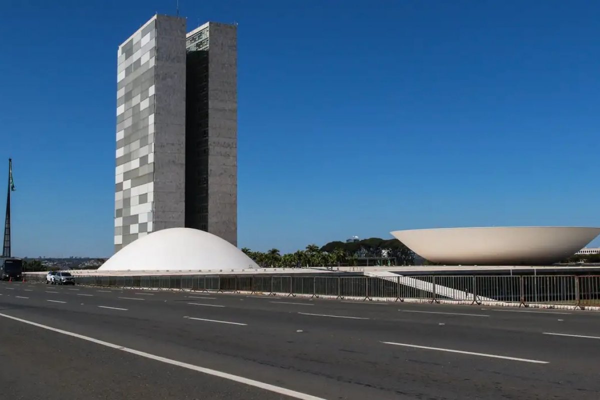 Congresso e Judiciário retomam sessões após feriado de Carnaval