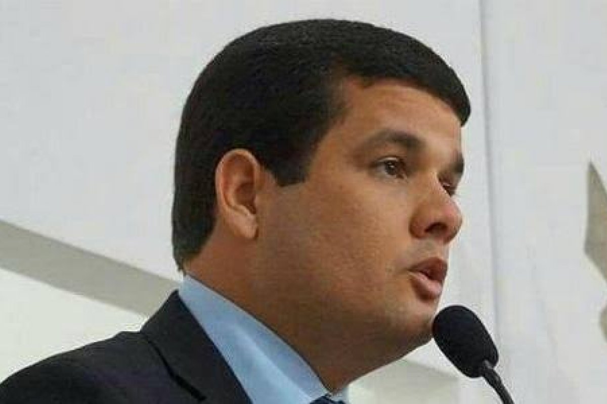 Vereador dono de sítio onde miliciano foi morto vai deixar o PSL