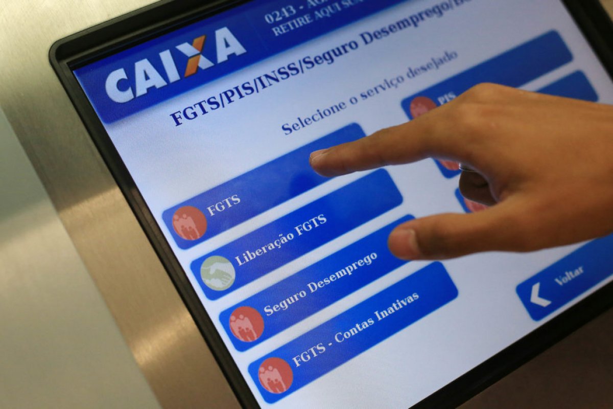 Desempregados há três anos podem sacar FGTS