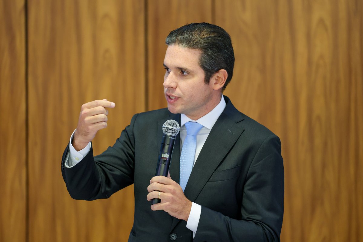 Vídeo: Hugo Motta diz que Congresso deve modificar proposta de isenção do IR para quem ganha até R$ 5 mil