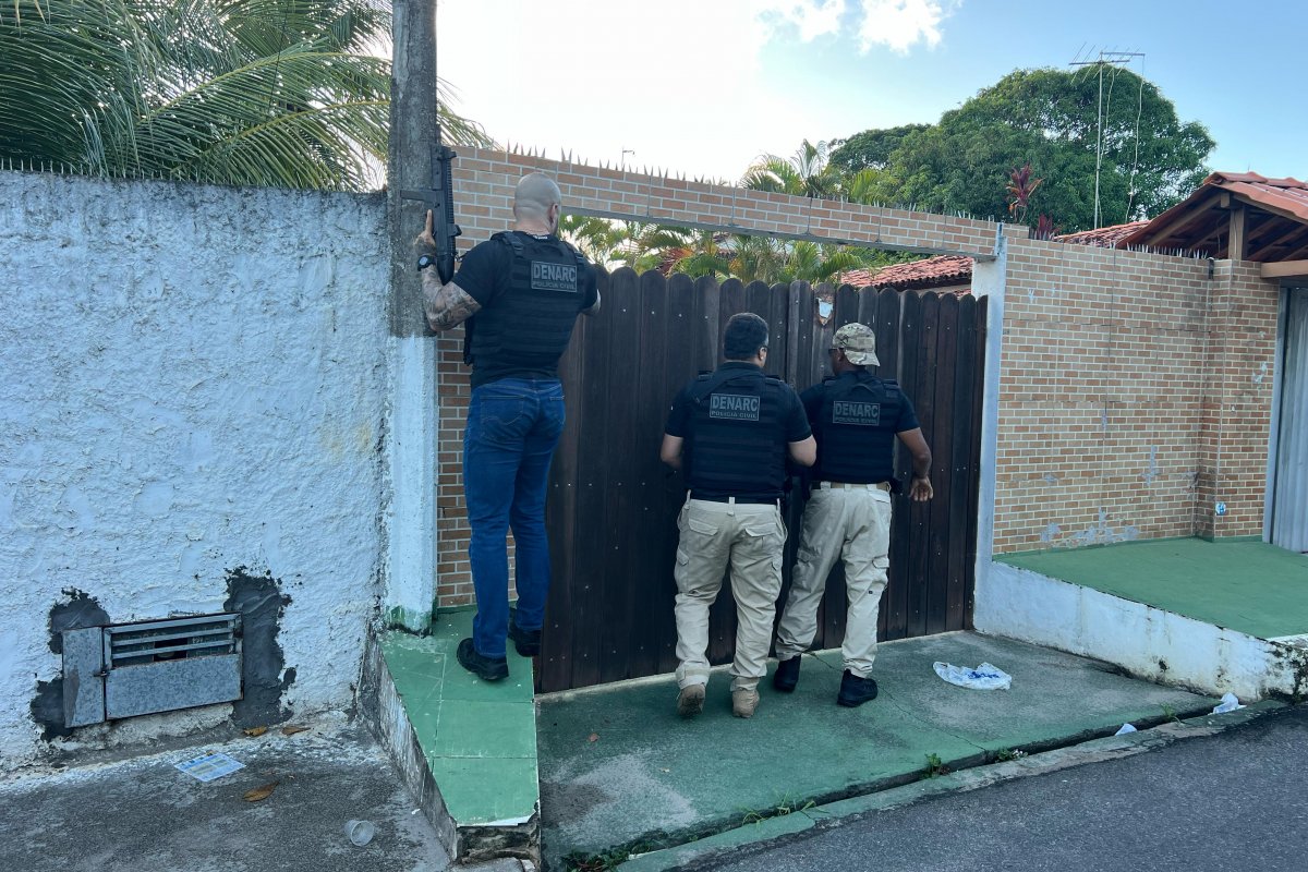 Polícia Civil faz operações simultâneas contra grupos suspeitos de tráfico de drogas e homicídios na Bahia