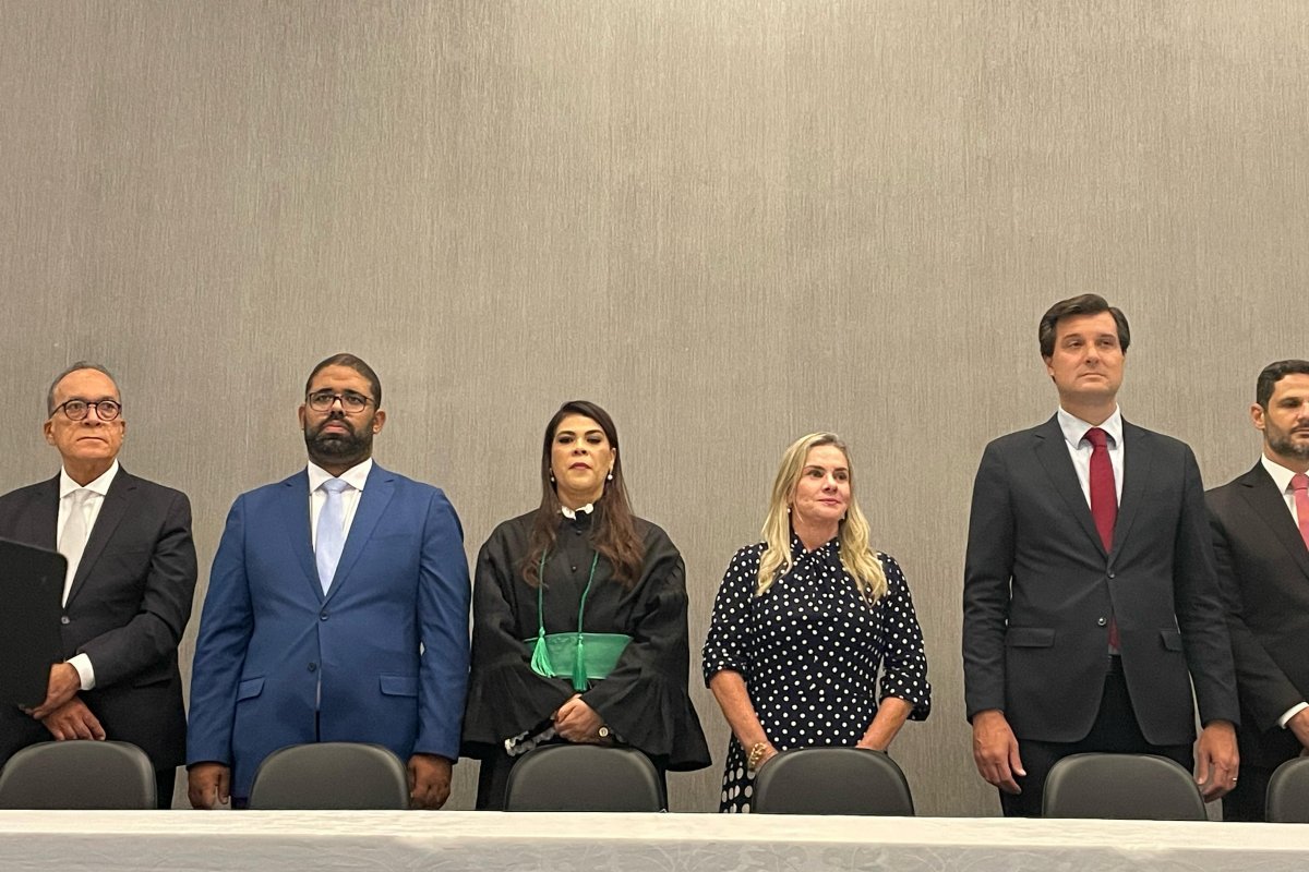 Camila Canário toma posse como nova defensora pública-geral da Bahia