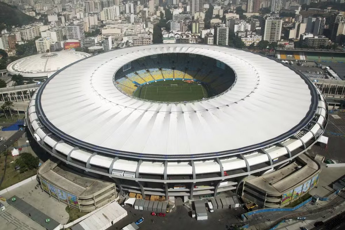 Prefeito do Rio de Janeiro revela jogo da NFL no Maracanã em 2026