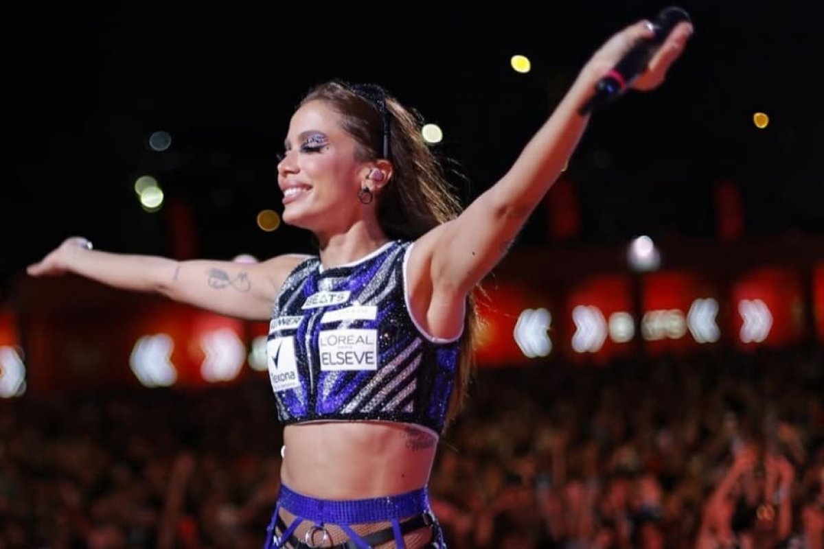 Anitta surpreende público ao cancelar apresentação em festival internacional por 'motivos pessoais'