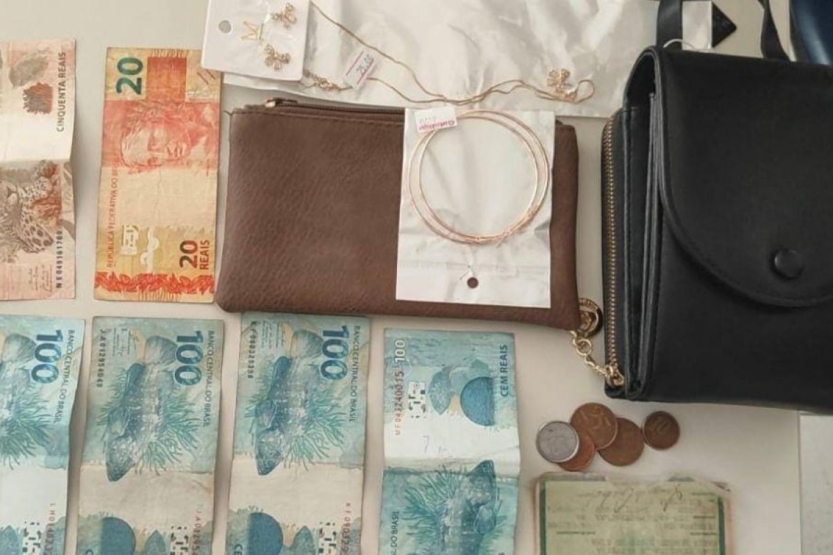 PM recupera objetos furtados e prende três mulheres em Serrinha