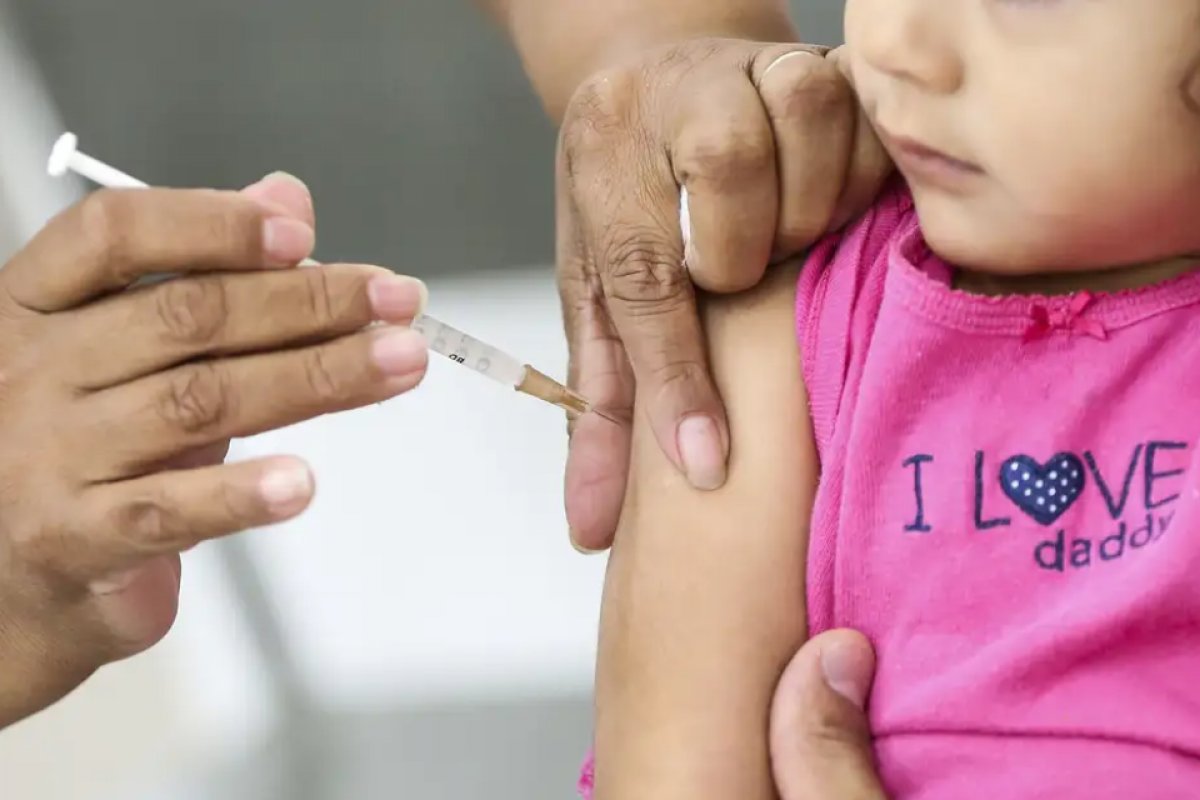  STJ decide que pais que não vacinaram filhos contra Covid podem ser multados