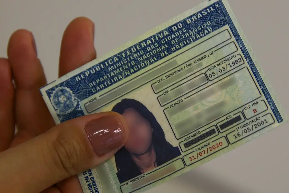 Programas da rede estadual de ensino vão garantir acesso gratuito a CNH para estudantes de baixa renda