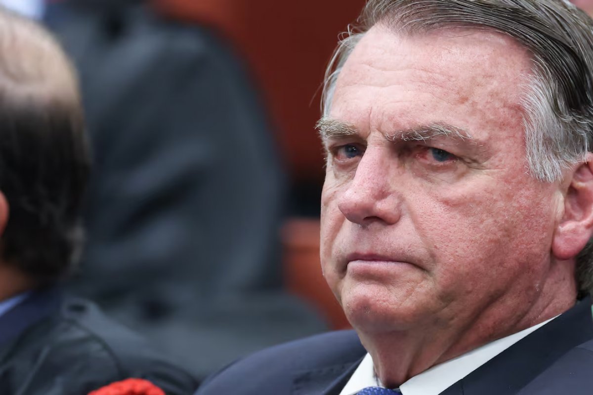 Bolsonaro diz que imprimiu "minuta de golpe" para "saber o que era"; entenda