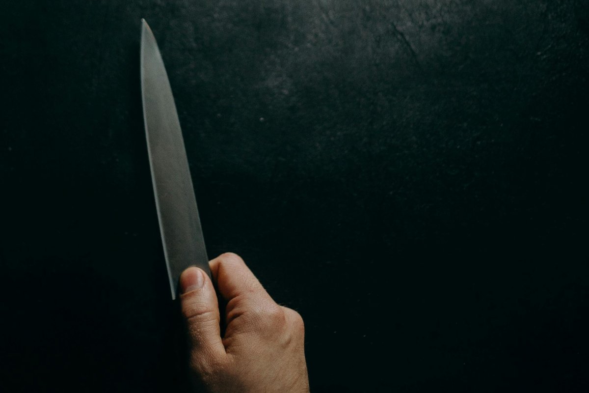 Homem esfaqueia ao menos 5 pessoas em Amsterdã