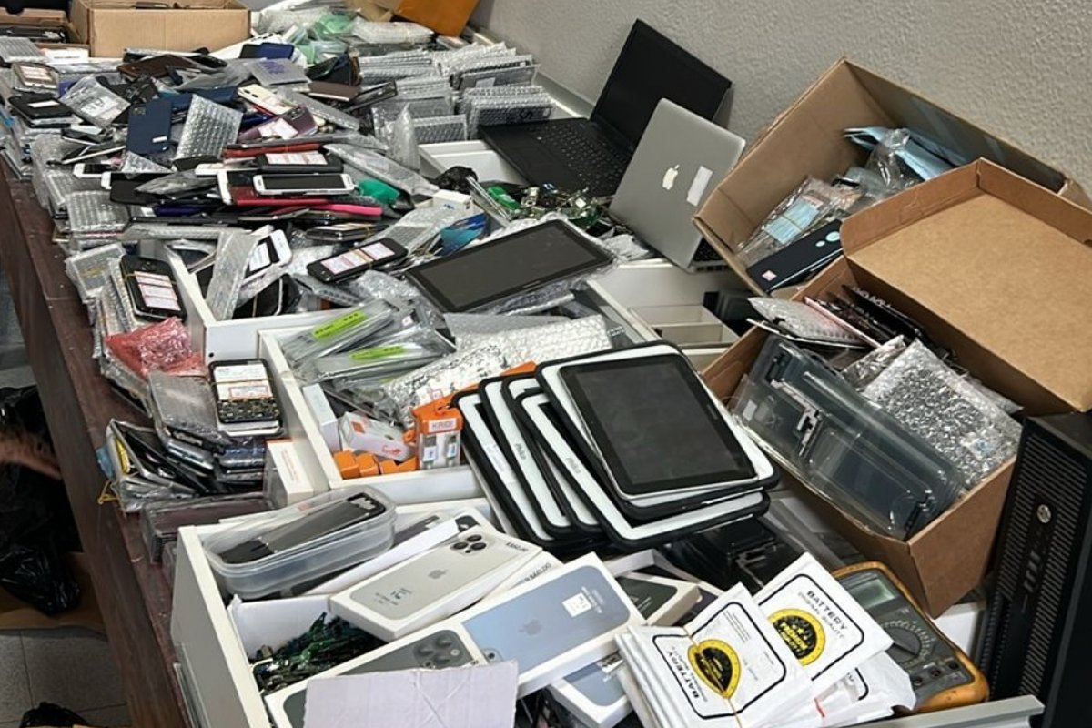 Governo Lula sugere elevação de até 50% da pena para quem comprar celular roubado