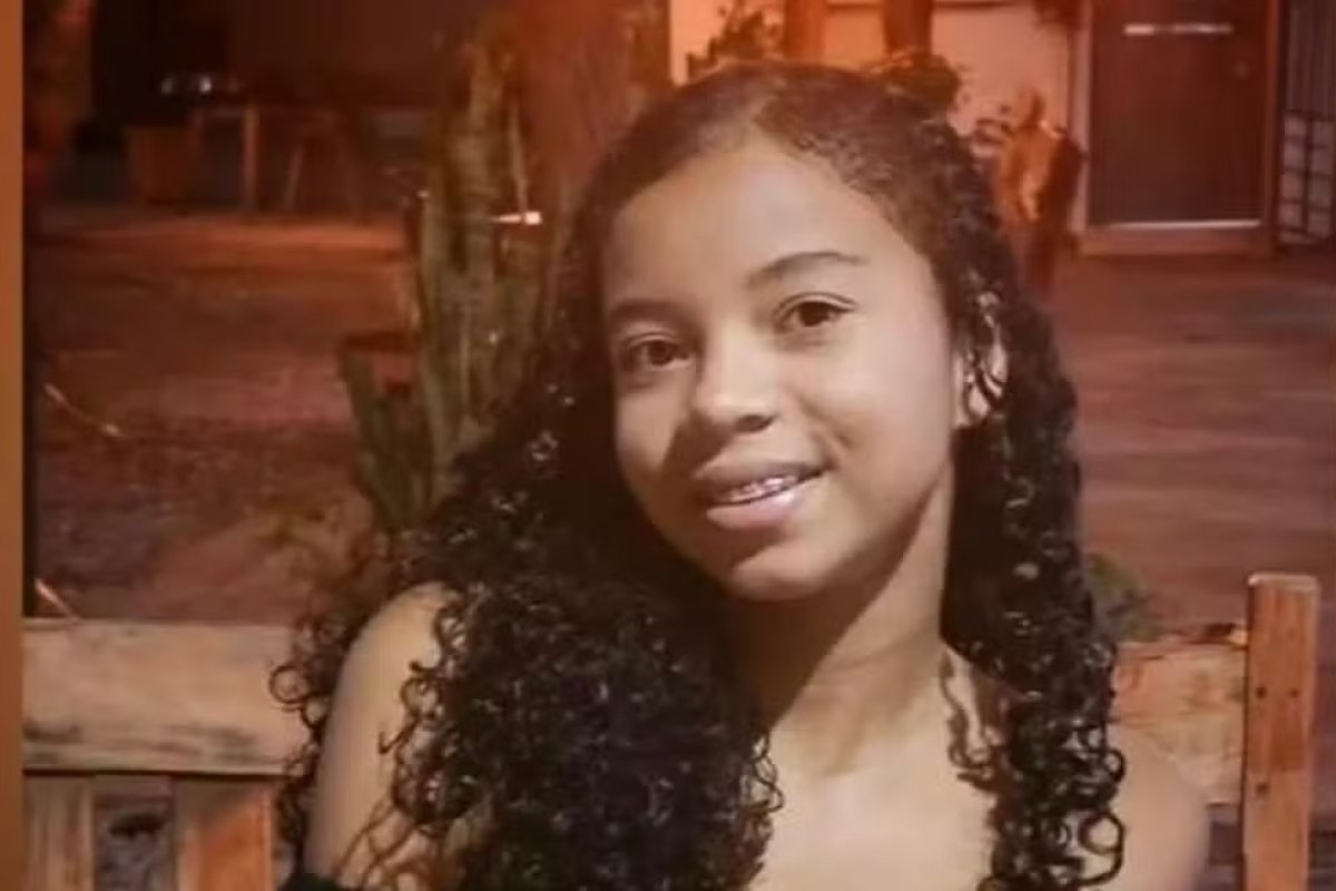 Adolescente de 13 anos sequestrada por vizinho durante carona é encontrada morta no PE; suspeito morreu em confronto com a polícia